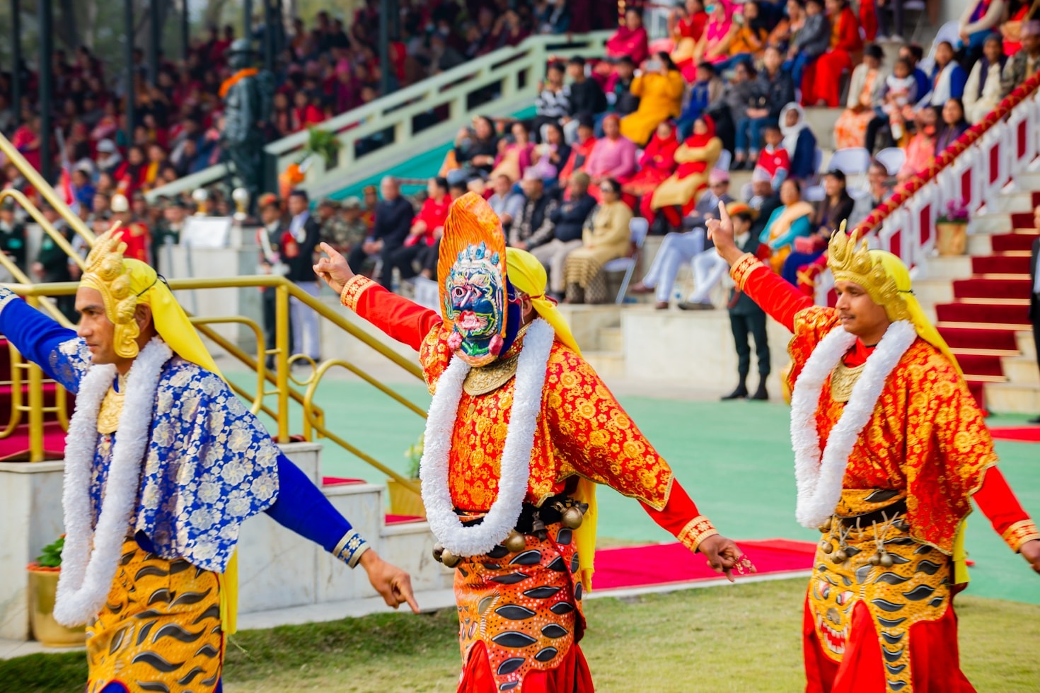 The Role of Shared Knowledge in Fostering Understanding